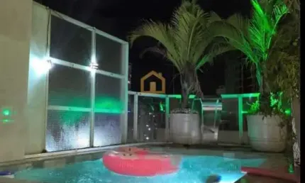 cobertura  2 quartos  e 2 suítes piscina e churrasqueira  e 2 vagas de garagem