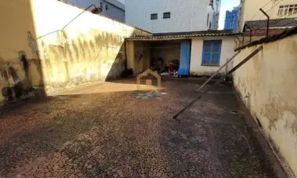 Casa Sobrado 3 Dormitórios e 2 Banheiros em Campo Grande, Santos/SP