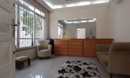 Sobrado 3 Dormitórios com armários embutidos, sendo 1 suíte de frente  à venda - Boqueirão - Santos/SP