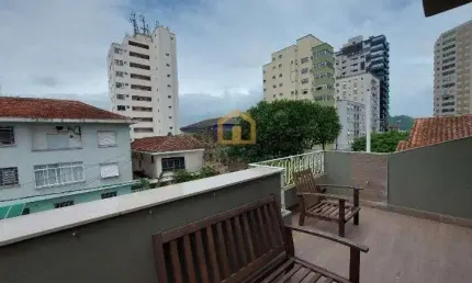 Sobrado Triplex com Vista para o Mar – Ponta da Praia, Santos/SP