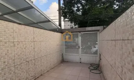 Casa sobreposta baixa com 3 dormitórios | 1 suíte | 110m² | 1 vaga de garagem
