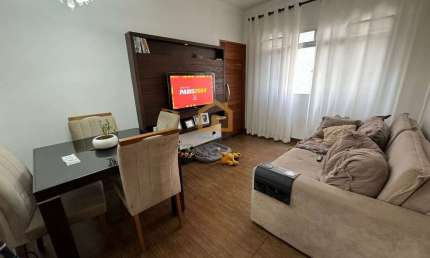Apartamento à Venda 2 Quartos, 1 Banheiro Sem Vaga de Garagem