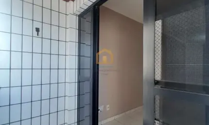 Apartamento Padrão, 2 dormitórios, sendo 1 suíte com sacada.