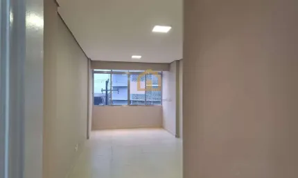 Apartamento, de frente. vista livre. 2 dormitórios, sendo 1 suíte