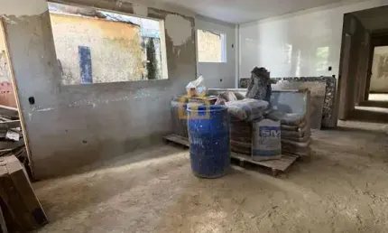 Sobreposta Térrea com 2 Suítes à Venda no Marapé – Santos/SP