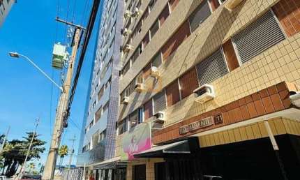 Apartamento Sala Living à Venda – Embaré, Santos/SP