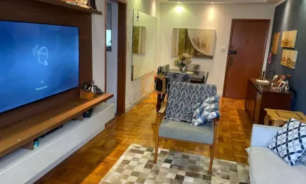 Apartamento Padrão  prédio  Frente à Praia | 2 Dorms (1 Suíte) | 1 Vaga