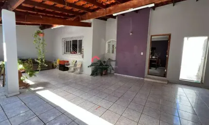 Casa com 2 quartos à venda no Santa Mônica, Uberlândia 