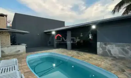Casa com 3 quartos à venda no Santa Mônica, Uberlândia 