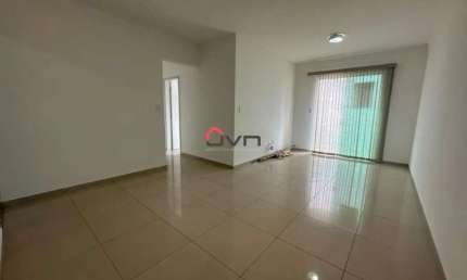 Apartamento com 3 quartos para alugar no Santa Mônica, Uberlândia 
