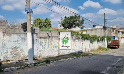 Terreno na Vila Coruçá com area de 965 mts com frentes para 3 ruas