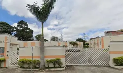 Casa para Venda em Mogi das Cruzes, Vila Jundiaí, 2 dormitórios, 1 banheiro, 1 vaga