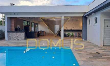 Casa 2 dormitórios sendo uma suíte condomínio fechado
