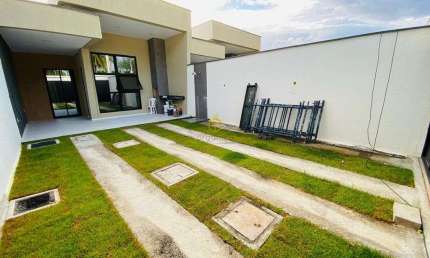 Casa Plana à venda 112 m² de area contruida próx à Estrada do fio - Eusébio - CE