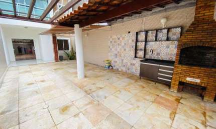 Excelente casa à venda no Eusébio próximo às  tapioqueiras.