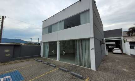 Ponto comercial com 1 sala à venda no Nova Brasília, Jaraguá do Sul , 120 m2 por R$ 690.000