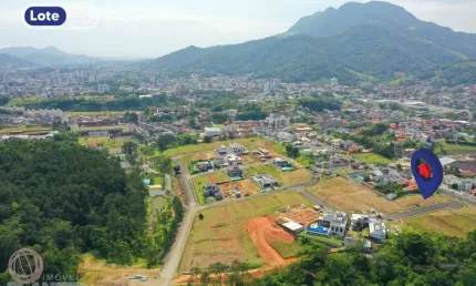 Terreno à venda no Jaraguá Esquerdo, Jaraguá do Sul , 922 m2 por R$ 1.400.000