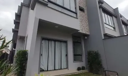 Casa com 3 quartos para alugar no Jaraguá Esquerdo, Jaraguá do Sul , 132 m2 por R$ 4.000