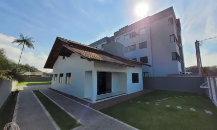 Casa com 3 quartos à venda no ilha da figueira, jaraguá do sul , 141 m2 por r$ 2.450.000