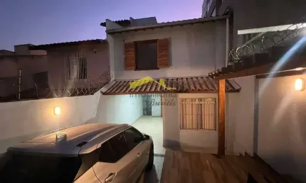 Casa à venda, 3 quartos, 1 suíte, 2 vagas, Buritis - Belo Horizonte/MG