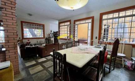 Casa à venda, 3 quartos, 2 suítes, 6 vagas, Buritis - Belo Horizonte/MG