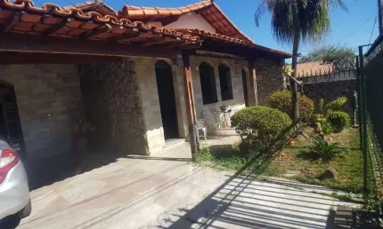 Casa com 3 quartos à venda na Rua Brás Pires, 101, Betânia, Belo Horizonte