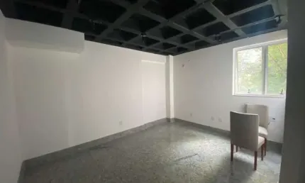 Sala comercial para alugar na Rua Tereza Mota Valadares, 837, Buritis, Belo Horizonte