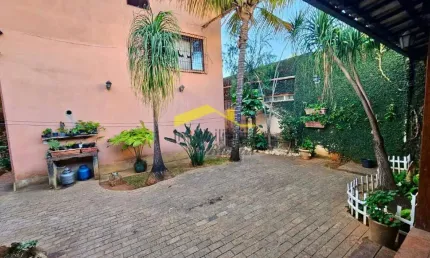 Casa à venda, 3 quartos, 1 suíte, 4 vagas, Nova Suíssa - Belo Horizonte/MG