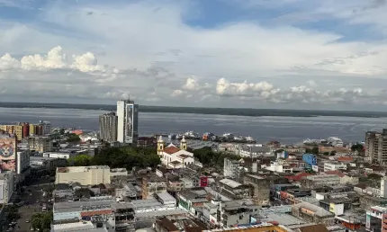 Sala comercial com 1 sala para alugar na Avenida Eduardo Ribeiro, Centro, Manaus