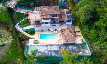 Casa em condomínio fechado com 3 quartos para alugar em Itaipava, Petrópolis 