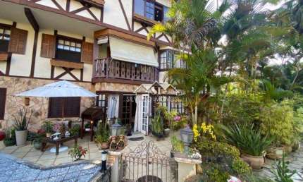 Apartamento com 3 quartos à venda em Itaipava, Petrópolis 