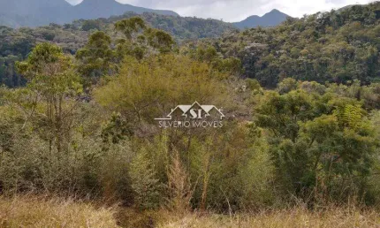 Terreno à venda no Araras, Petrópolis 