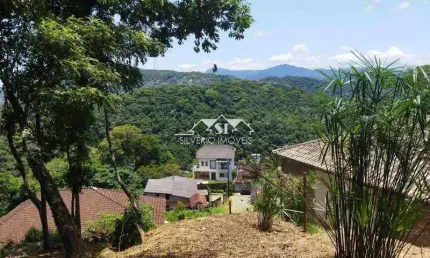 Terreno à venda no Castelanea, Petrópolis 
