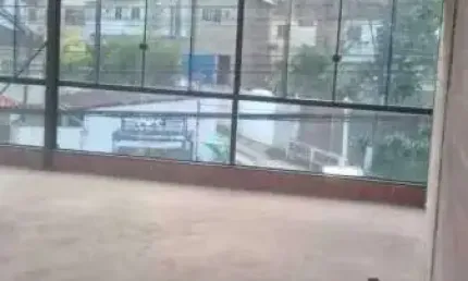 Ponto comercial para alugar no Mosela, Petrópolis 