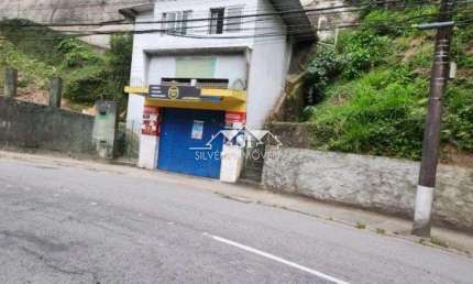 Ponto comercial para alugar no Bingen, Petrópolis 