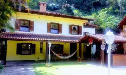 Casa com 4 quartos para alugar no Araras, Petrópolis 