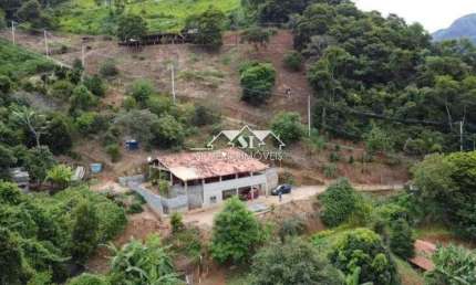 Fazenda à venda no Centro, Areal 