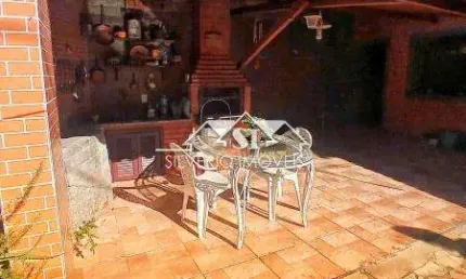 Casa com 2 quartos para alugar no Mosela, Petrópolis 
