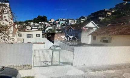 Terreno à venda no Castelanea, Petrópolis 