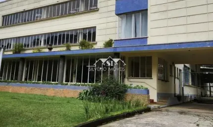 Casa comercial à venda no Mosela, Petrópolis 