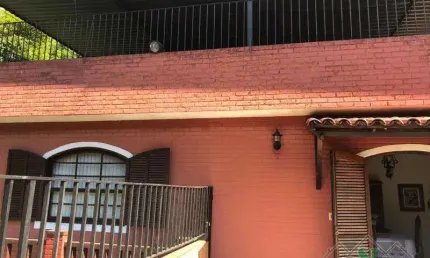 Casa comercial à venda no Bingen, Petrópolis 