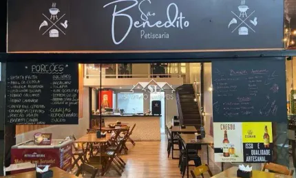 Casa comercial à venda no Corrêas, Petrópolis 