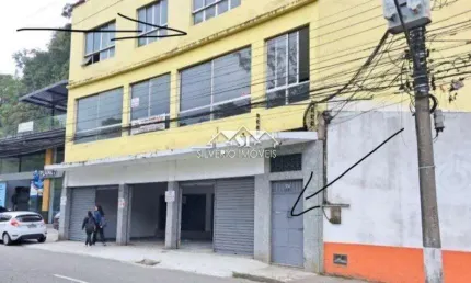 Ponto comercial para alugar no Bingen, Petrópolis 