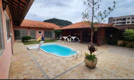 Casa com 3 quartos para alugar no Araras, Teresópolis 