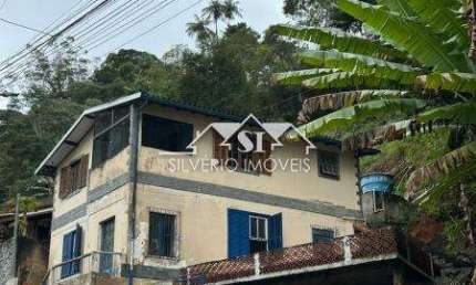 Casa com 2 quartos para alugar no Mosela, Petrópolis 