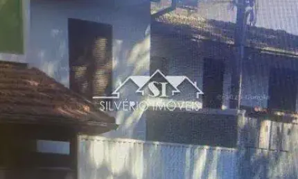 Casa com 2 quartos para alugar no Carangola, Petrópolis 
