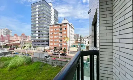 Apartamento com 02 dormitórios sendo 01 suíte - bairro do forte- praia grande-sp