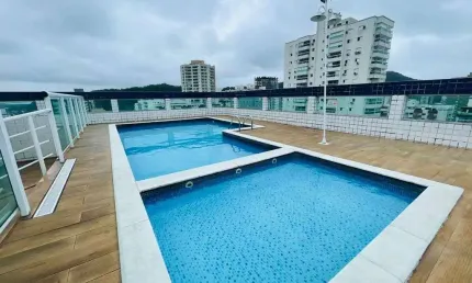 Apartamento à Venda Boqueirão 2 Quartos - Sacada Envidraçada e Lazer Completo!