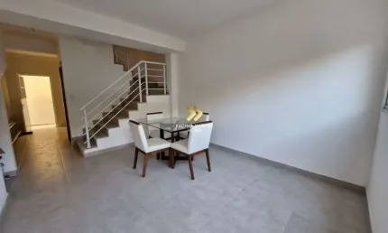 SOBRADO EM CONDOMÍNIO 2 DORMS NO TUDE BASTOS – PRAIA GRANDE! 