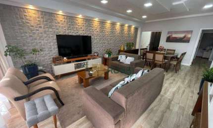 Sobrado com 5 dormitórios à venda, 249 m² por R$ 1.500.000,00 - Jardim América - Jacareí/SP